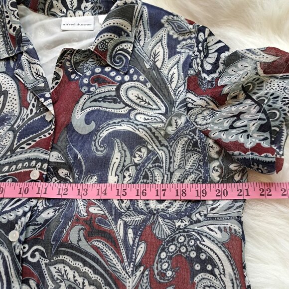 Alfred Dunner Paisley Print Short Sleeve Button Up Top Size 12 - Picture 7 of 8
